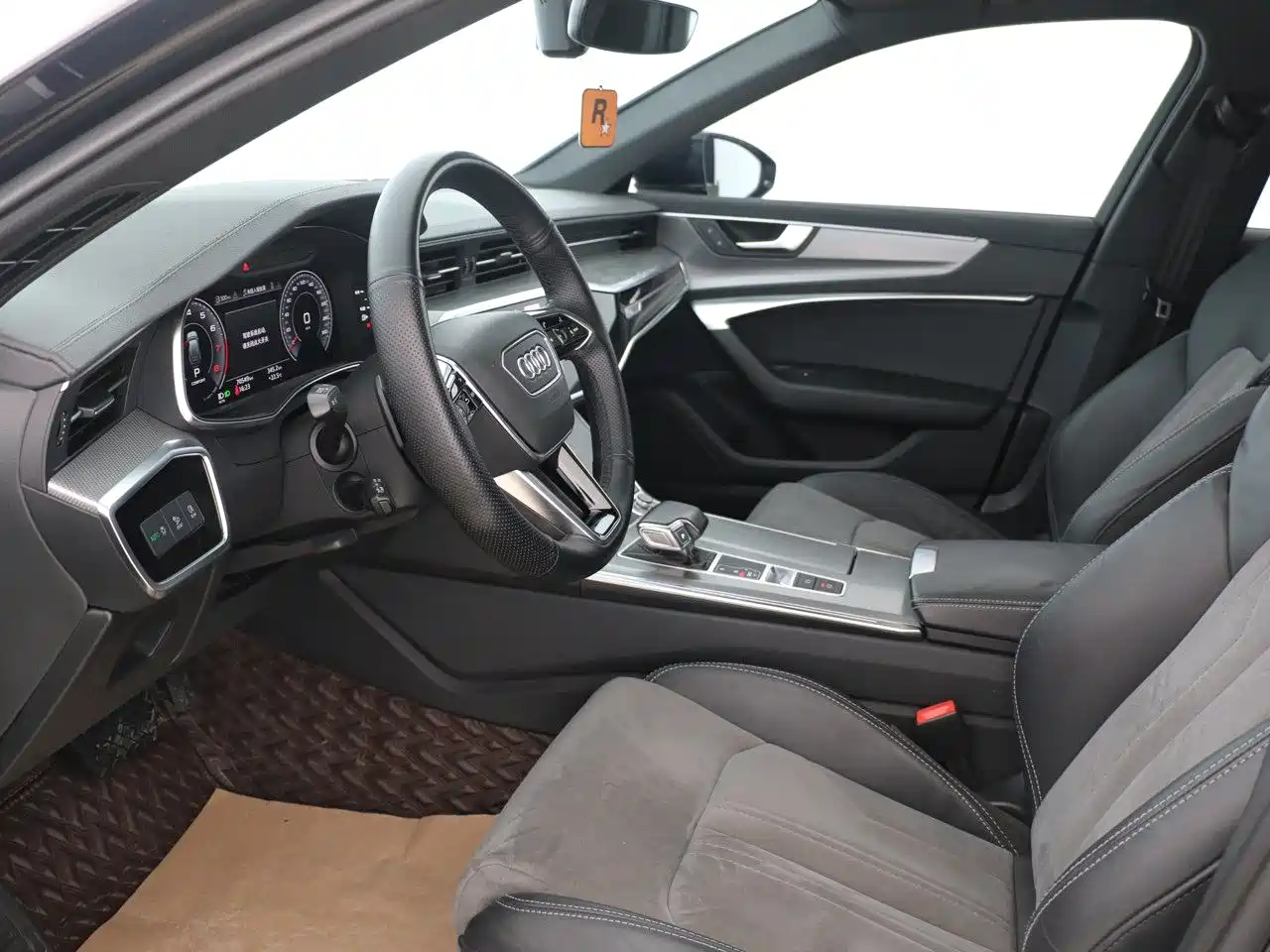 Audi A6L 2021 40 TFSI Luxury Sport фото 10