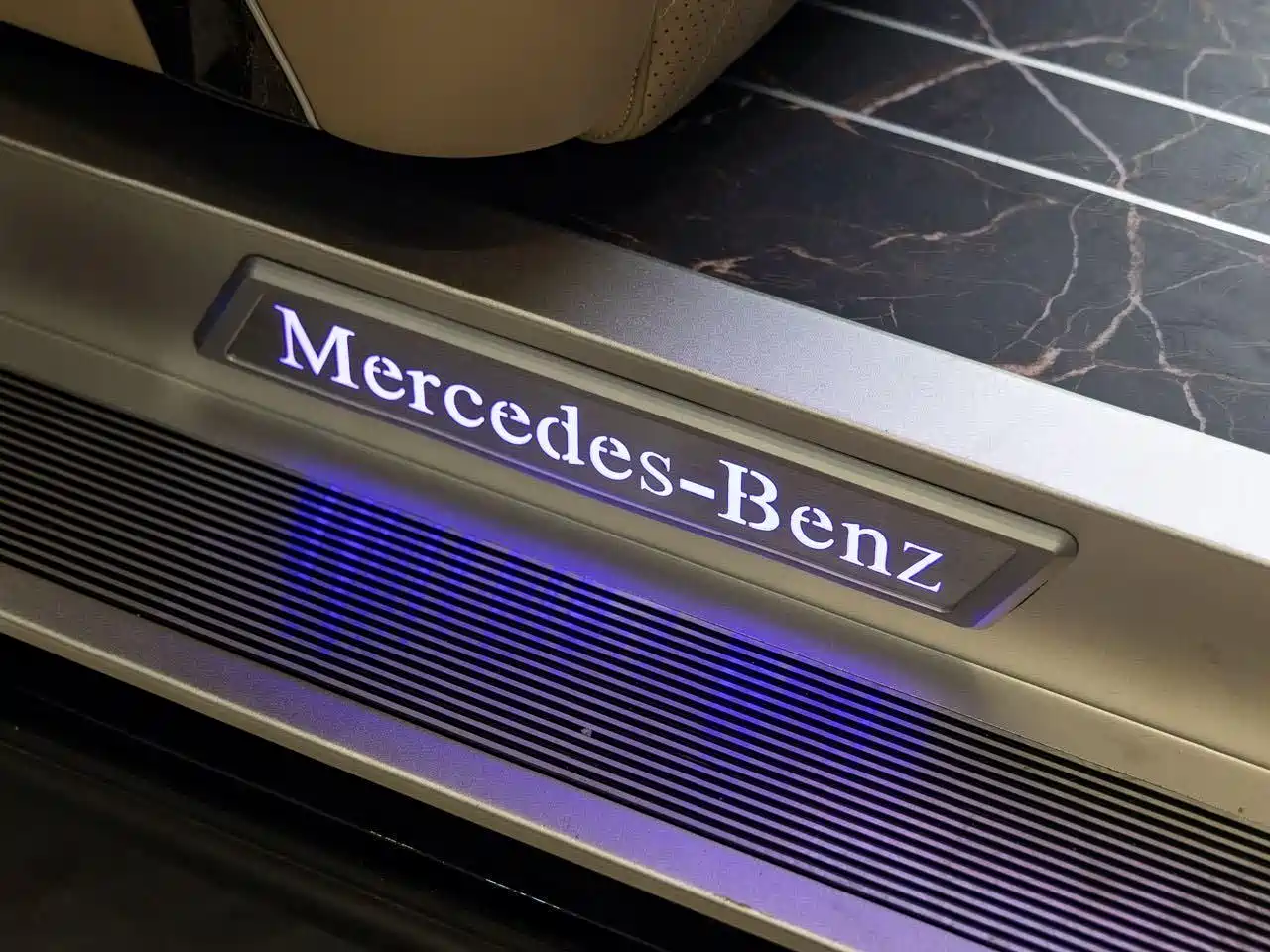 Mercedes-Benz Vito 2021 2.0T Elite 7-Seater фото 4