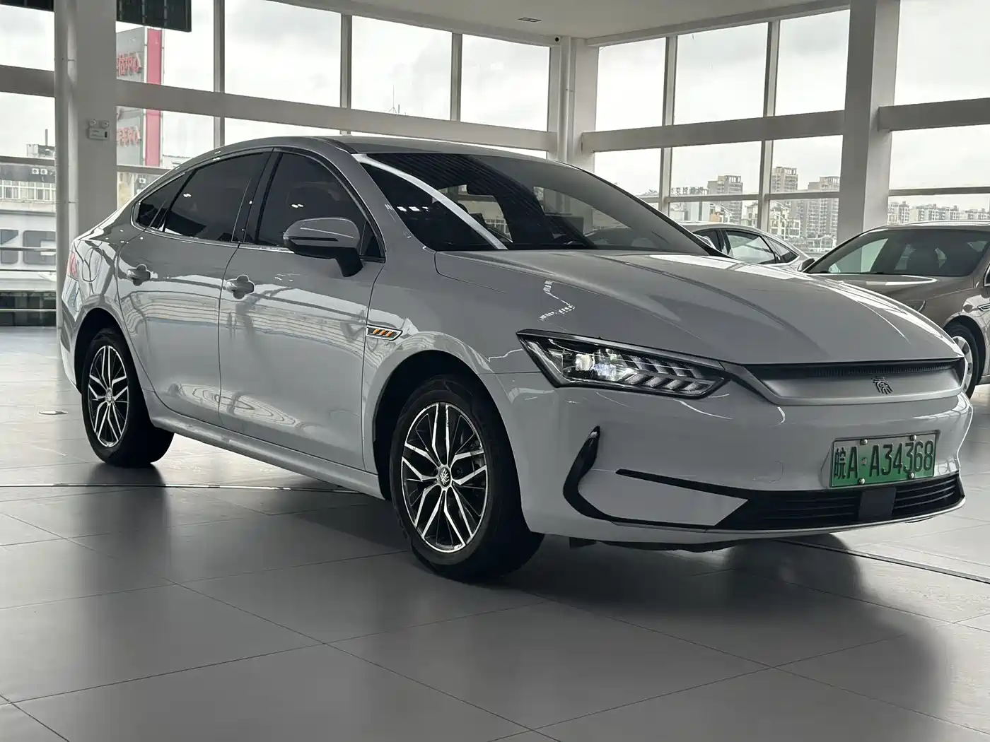BYD Qin PLUS 2023 Champion Edition EV 420KM Leading Type фото 3