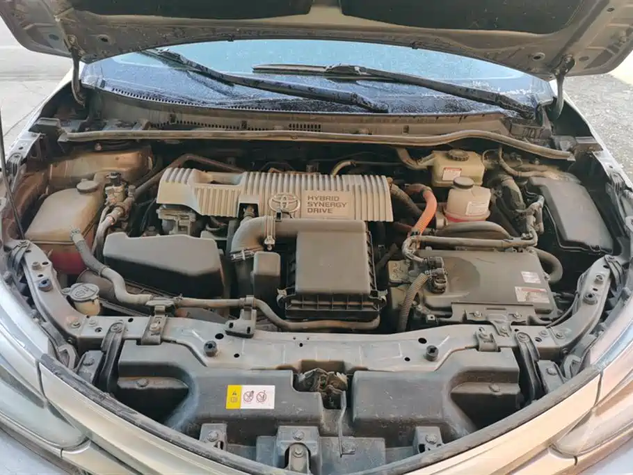 Toyota Corolla 2017 Facelift Hybrid 1.8L E-CVT Elite Edition фото 10