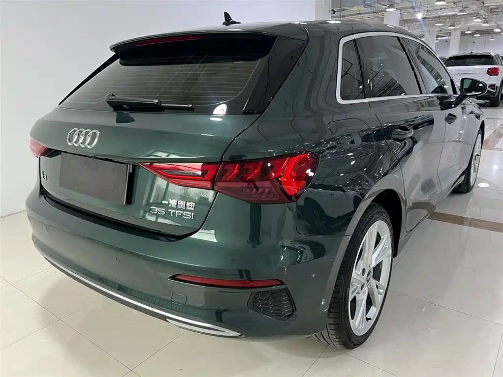 Audi A3 2023 Sportback 35 TFSI Fashion Elegance фото 4