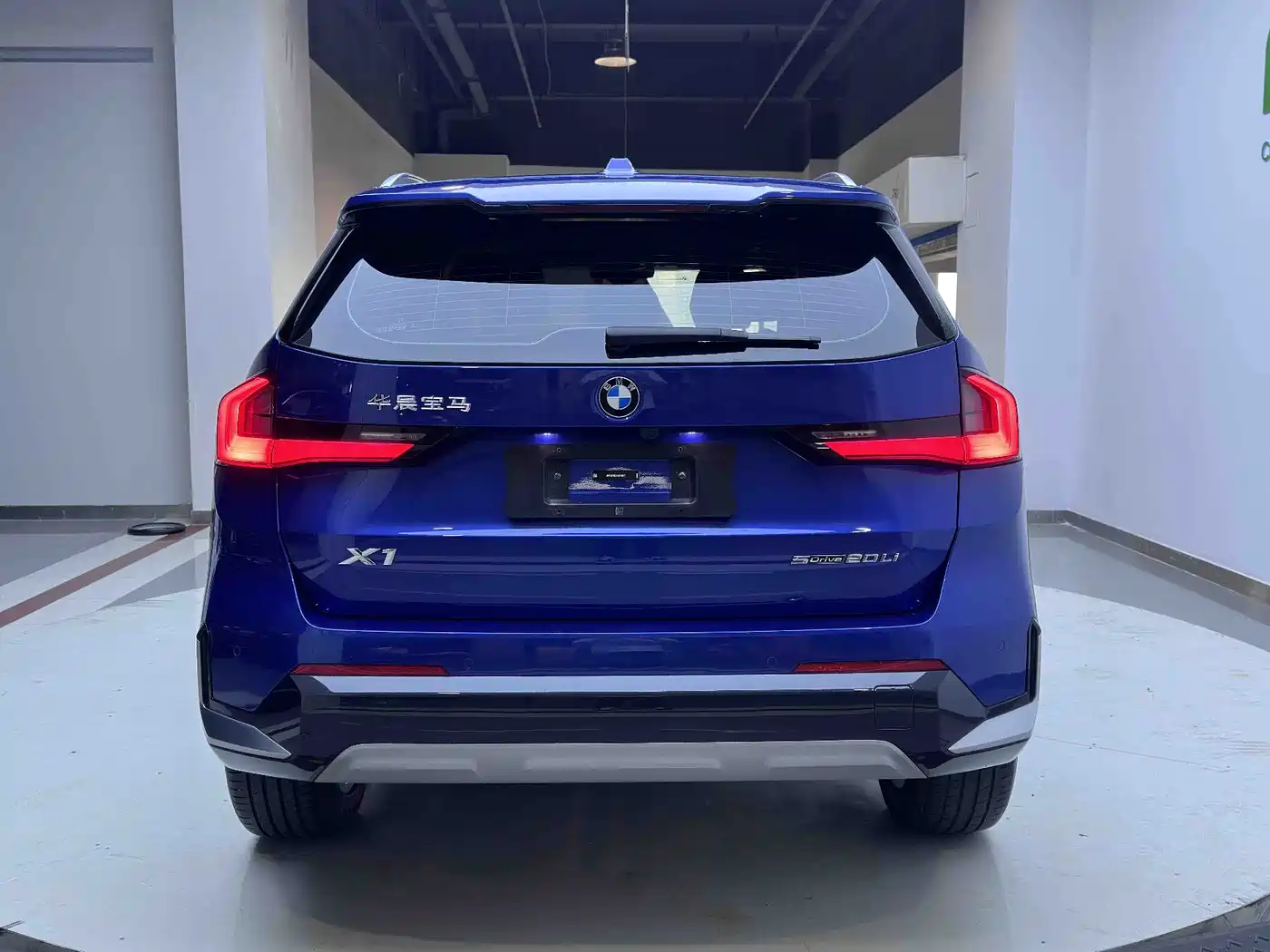 BMW X1 2023 sDrive20Li X Design Package фото 4