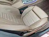 Photo 25 - Mercedes-Benz E-Class