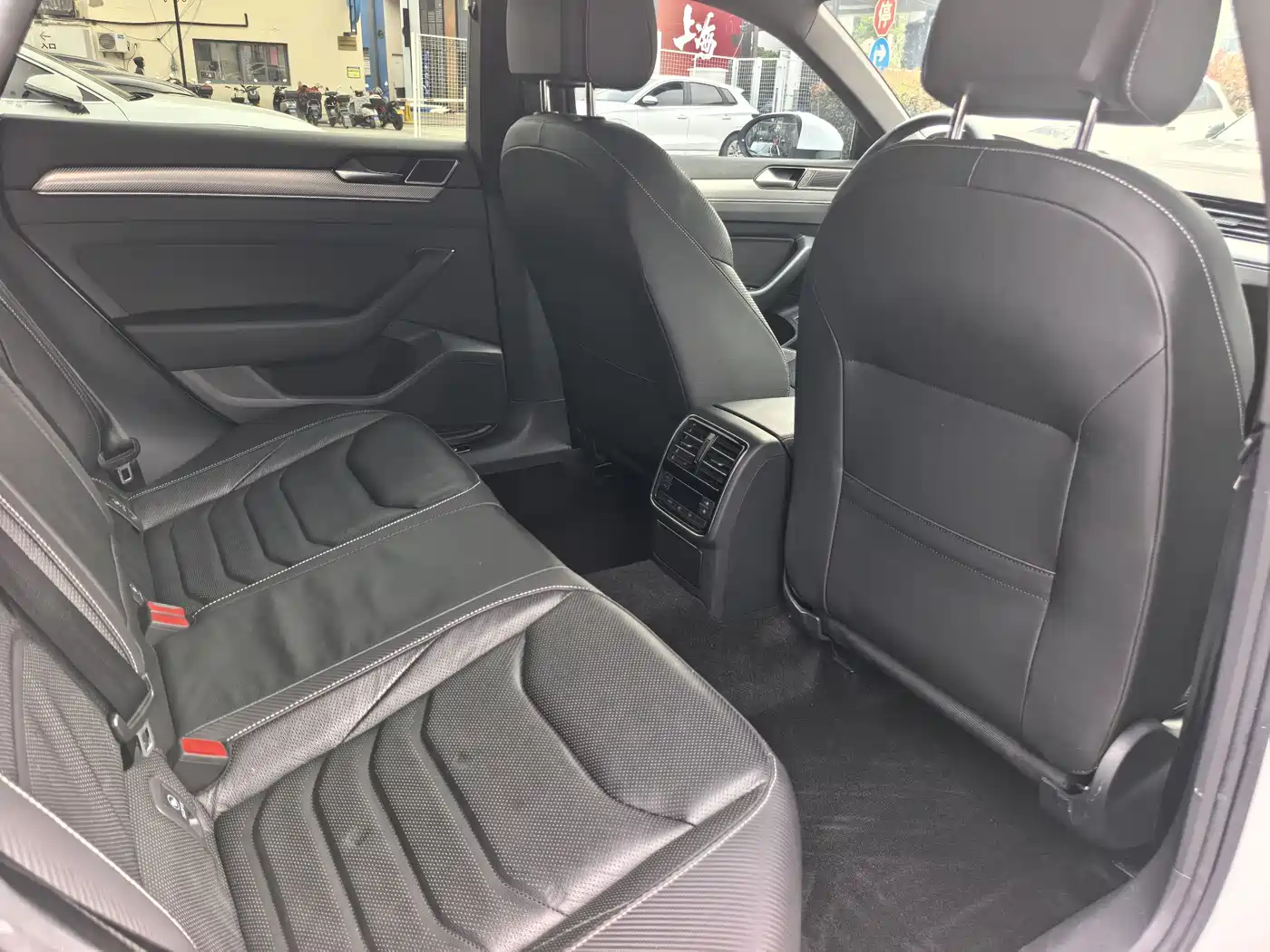 Volkswagen FAW-Volkswagen CC 2019 330TSI Charm Edition China VI фото 4