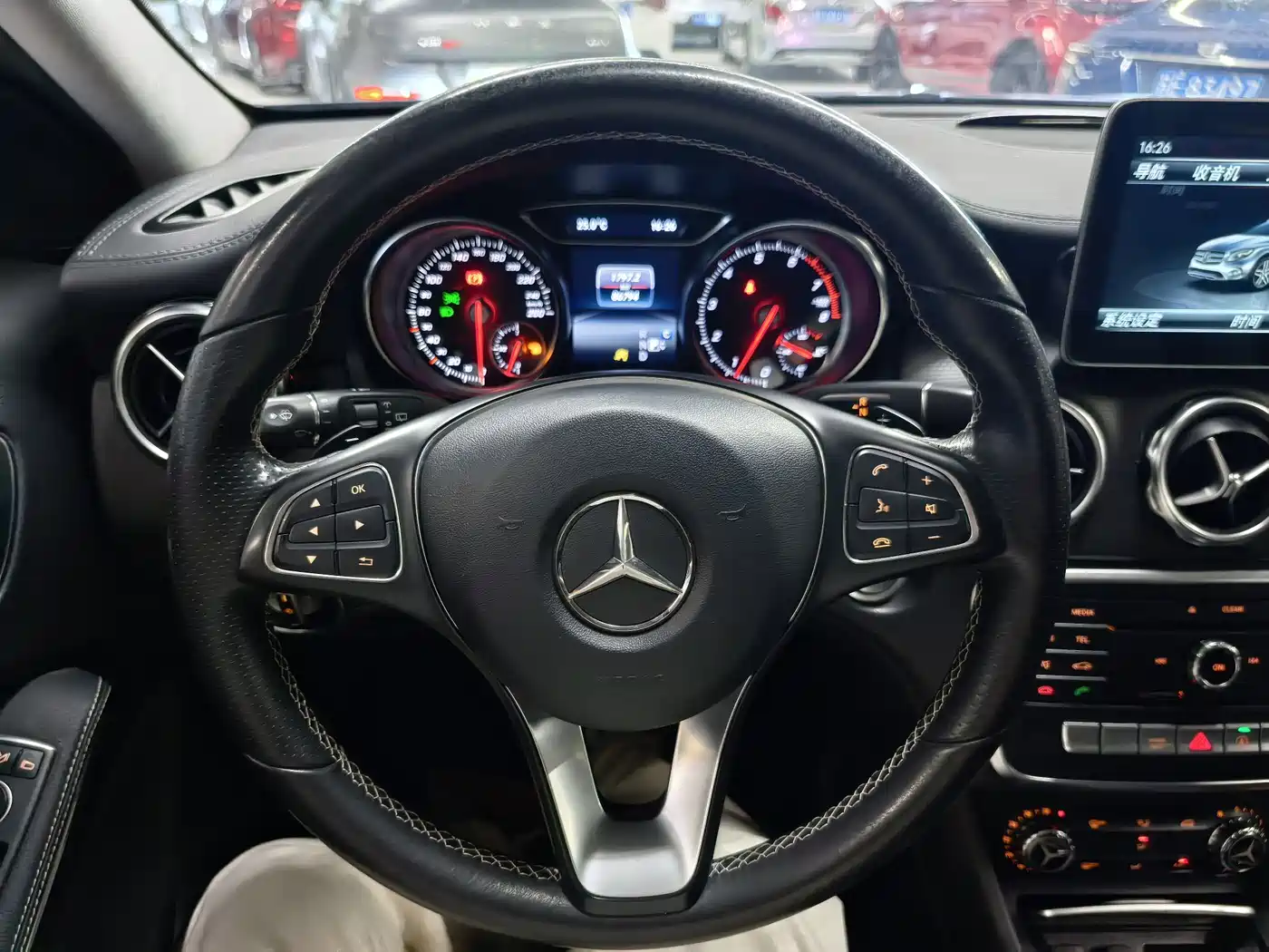 Mercedes-Benz GLA 2017 GLA 200 Fashion фото 10