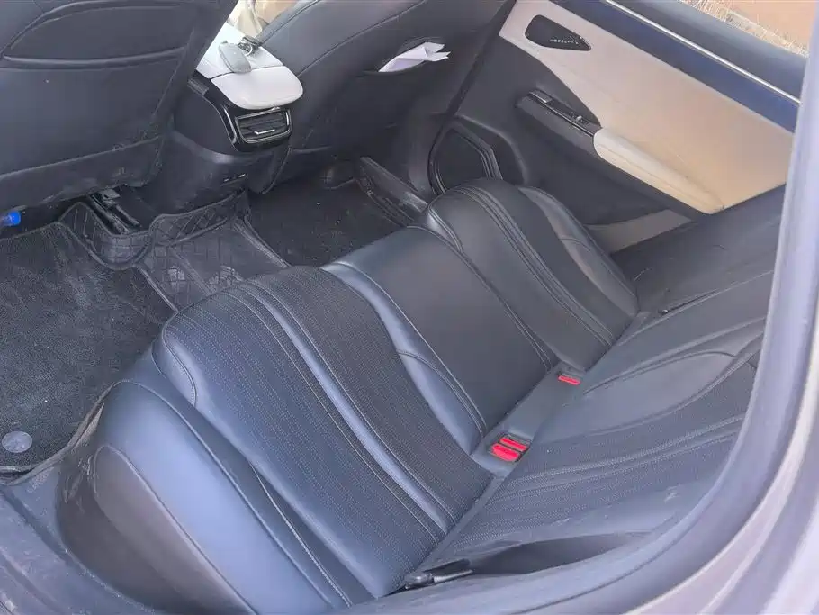 GEELY GALAXY GALAXY L7