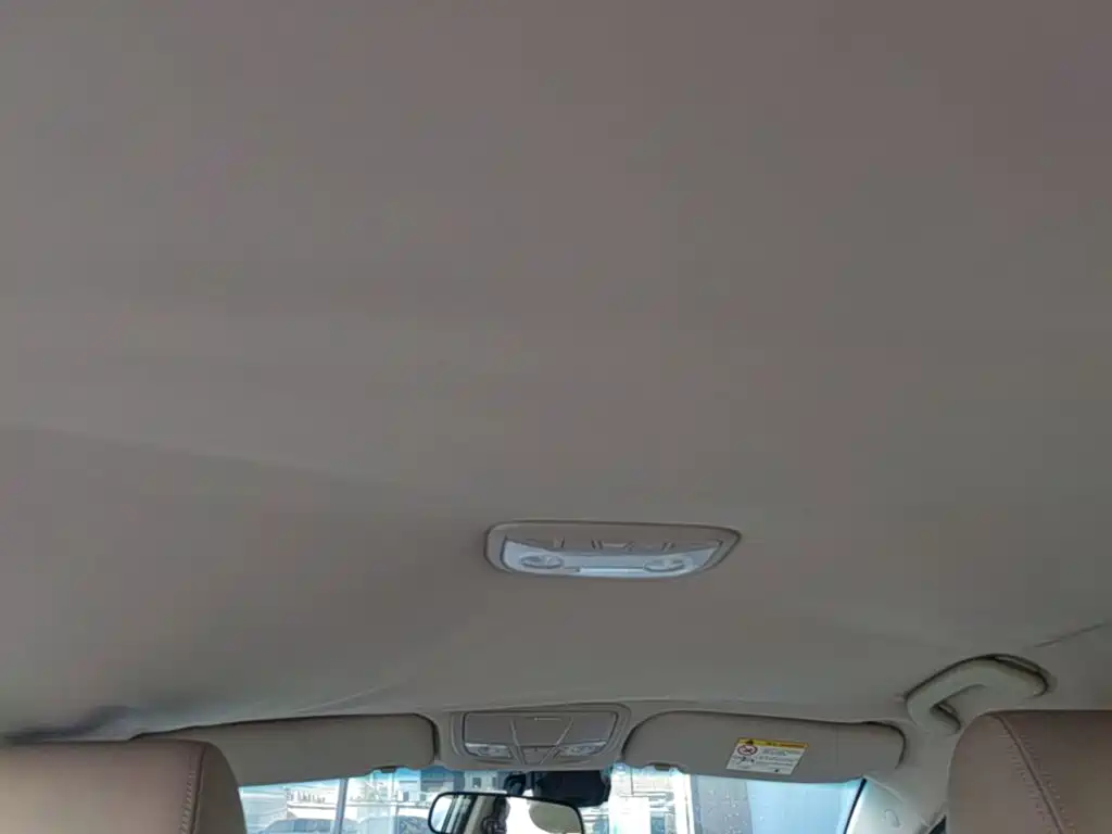 Фото 18 - Geely Emgrand