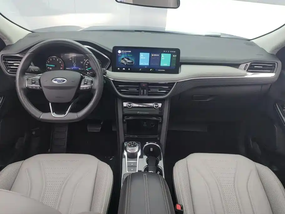 صورة 12 - Ford Escape