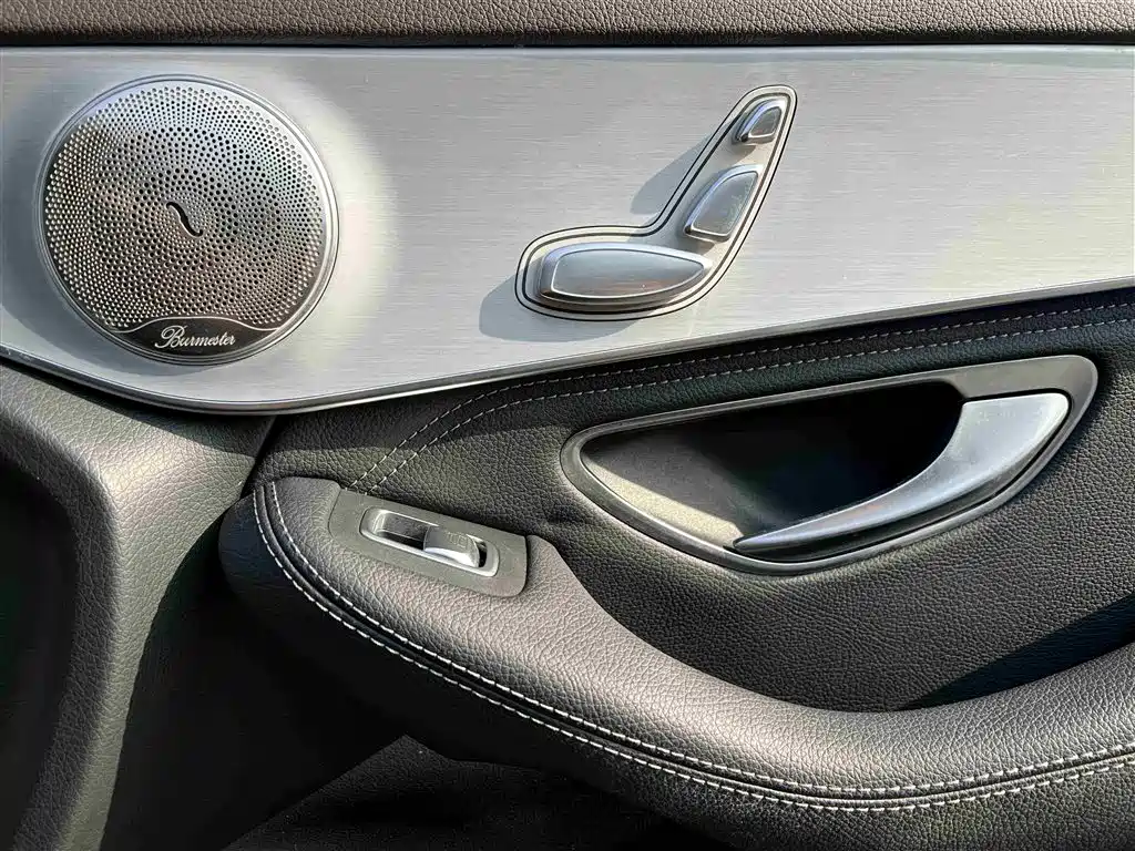 Mercedes-Benz GLC 2020 Facelift GLC 260 L 4MATIC Dynamic фото 22