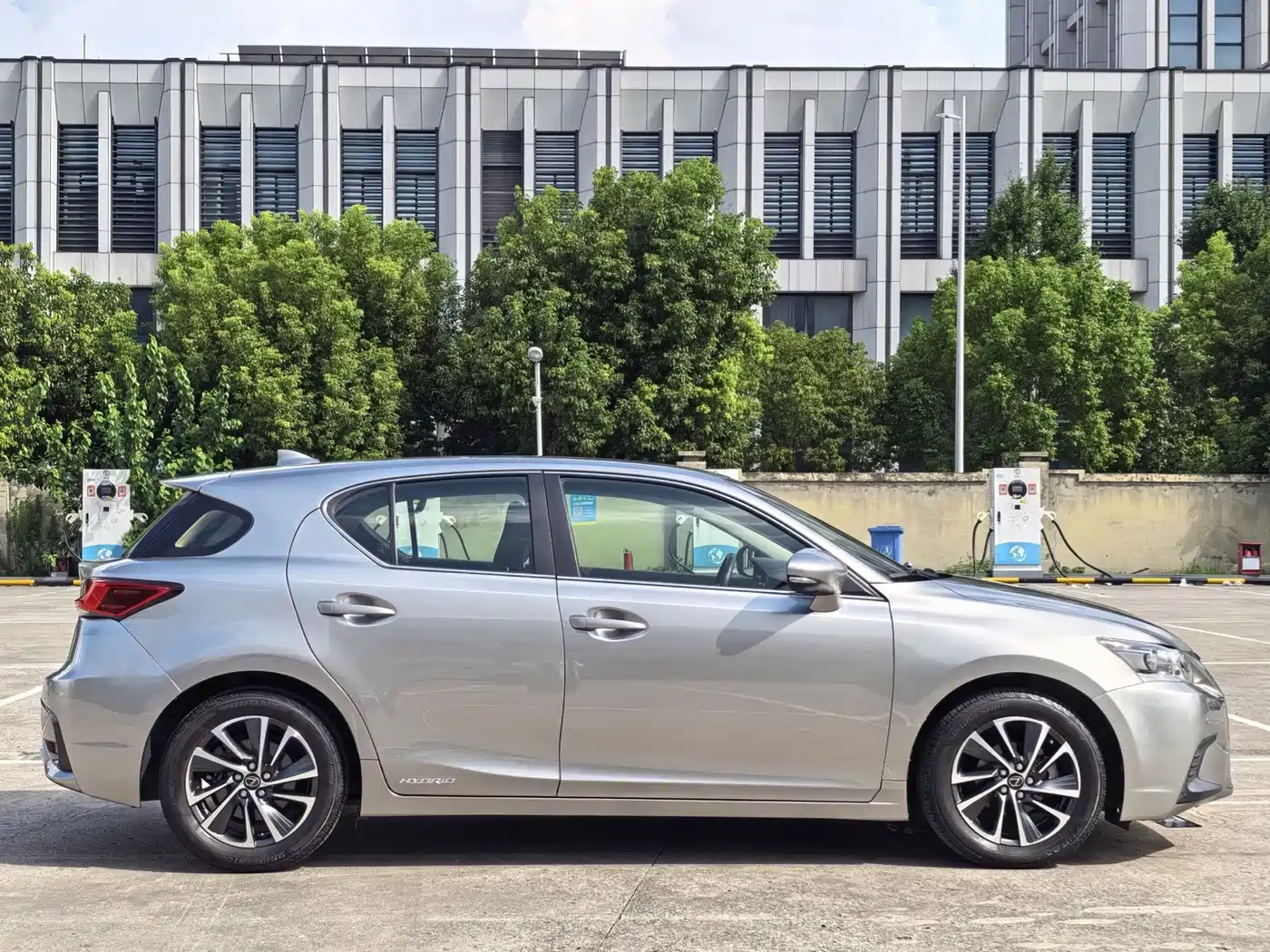 Lexus CT 2019 2017 CT200h Elite Edition Monochrome China V