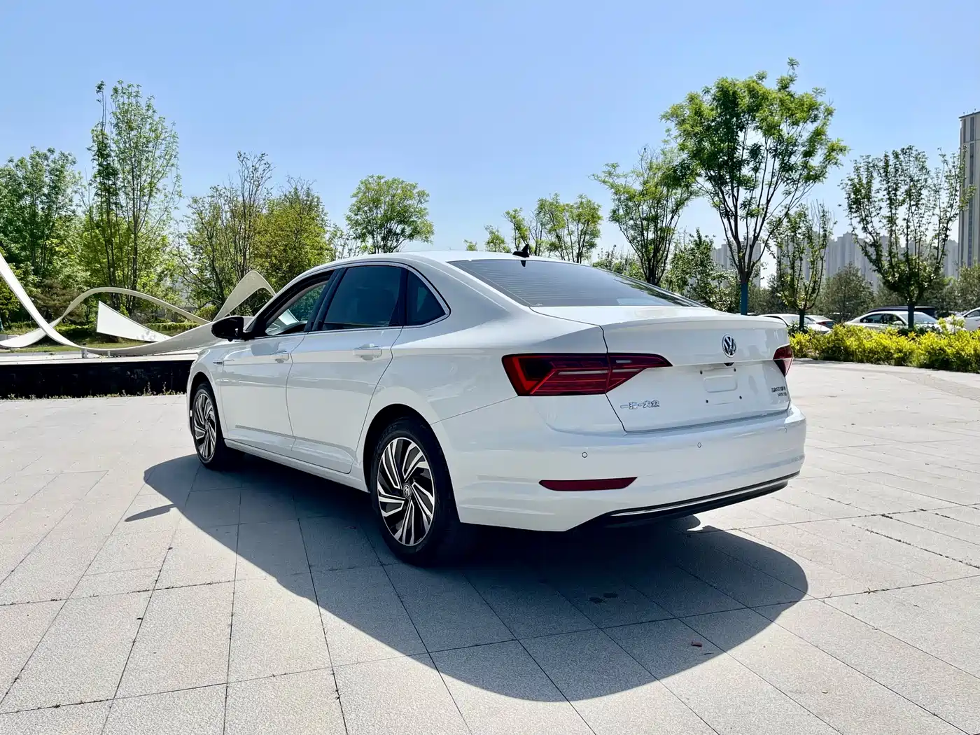Volkswagen Sagitar 2022 280TSI DSG Surpassing Edition фото 17