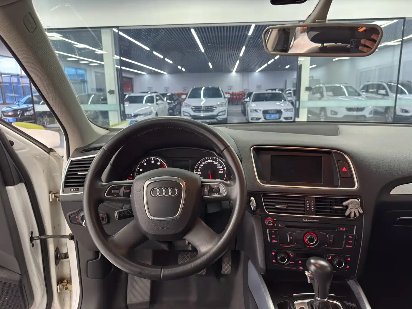 Audi Q5 2012 2.0TFSI Technology фото 15