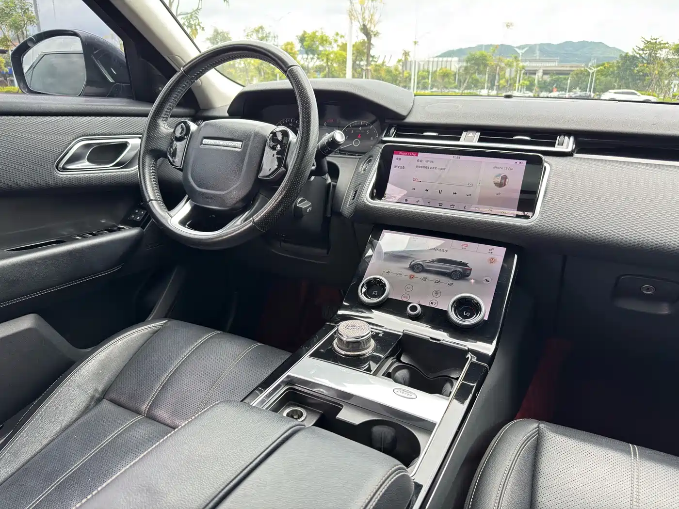 Фото 17 - Land Rover Range Rover Velar