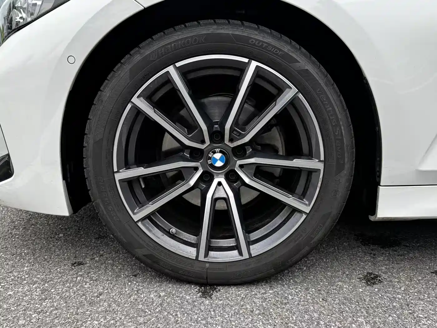 BMW 3 Series 2024 325Li M Sport Package фото 10