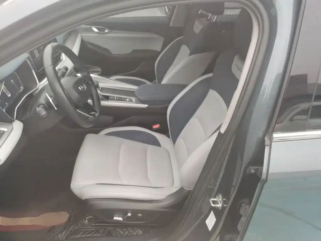 Geely Preface 2021 2021 Facelift 2.0TD Premium Model