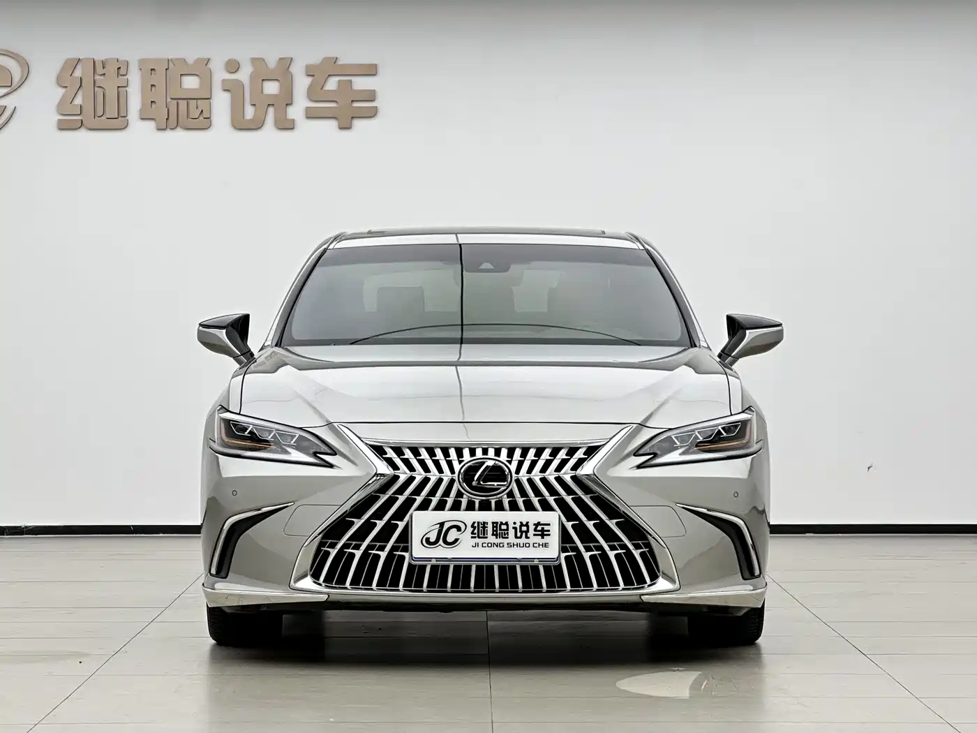 Lexus ES 2020 200 Excellence фото 2