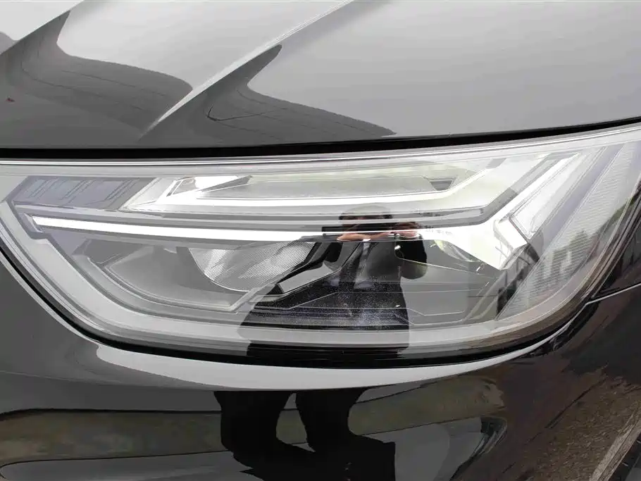 Audi Q5L 2024 Model 40 TFSI Luxury Dynamic фото 14