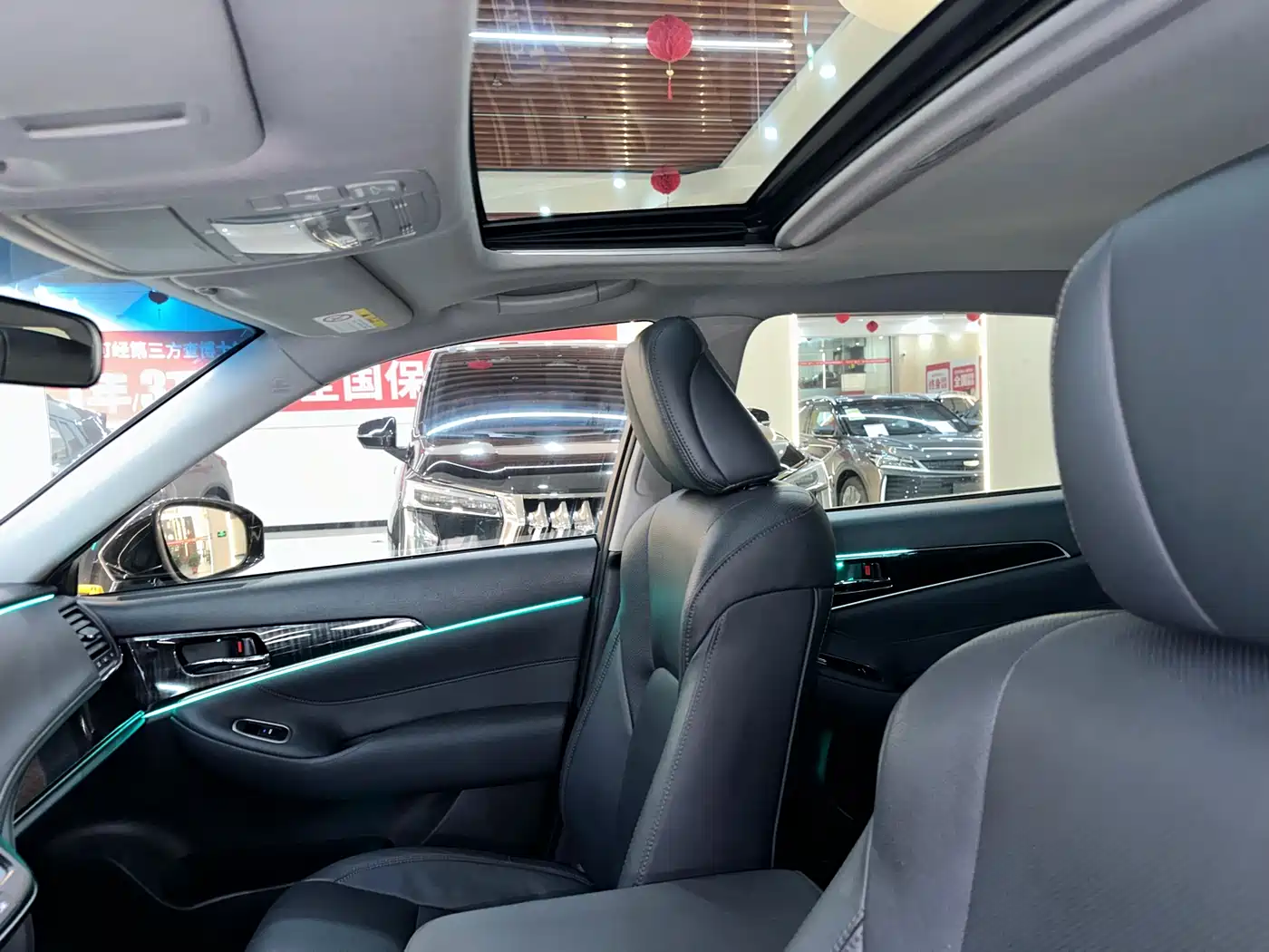 Toyota Crown 2015 2.0T Fashion фото 14