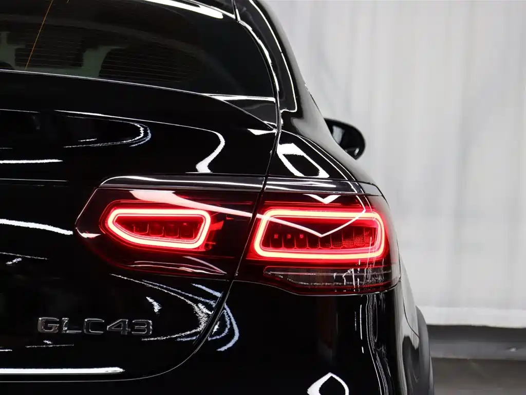Mercedes-Benz GLC Coupe AMG 2022 AMG GLC 43 4MATIC Coupe SUV фото 22