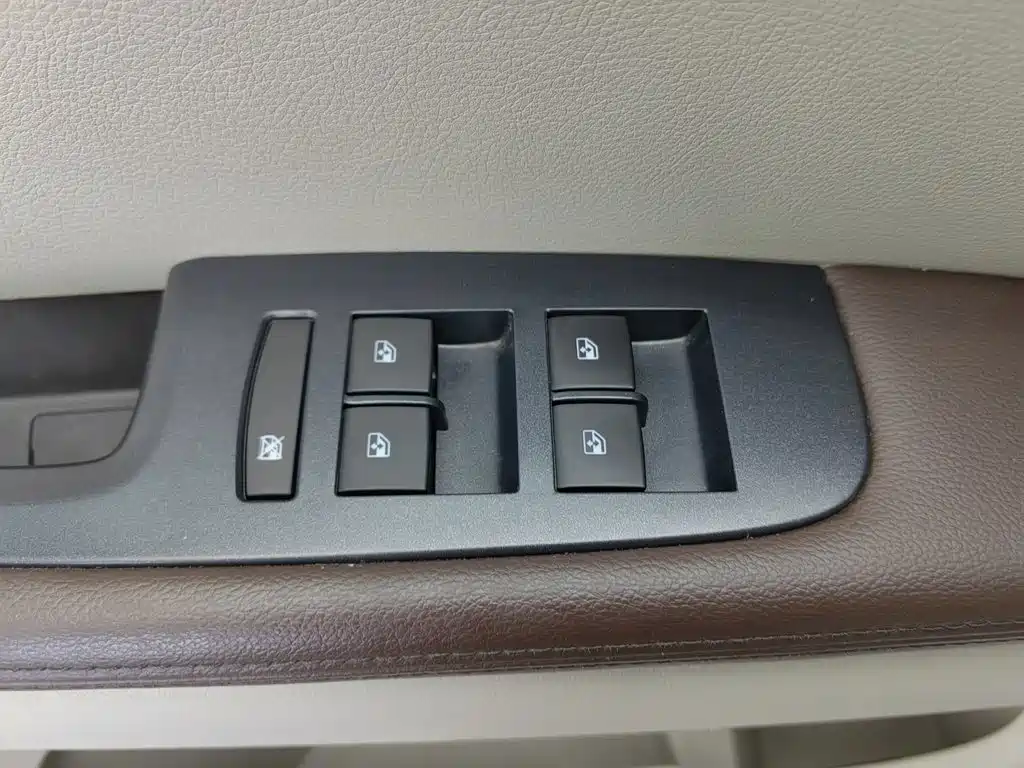 Фото 9 - Buick GL8