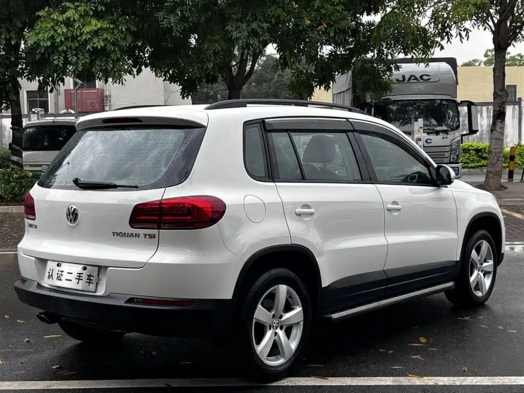 Volkswagen Tiguan 2013 1.8TSI Auto 2WD Comfort Edition фото 17