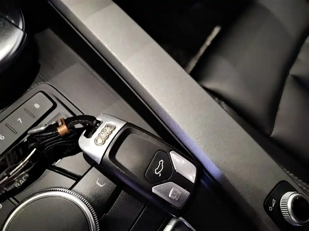 Audi A4L 2018 30th Anniversary 40 TFSI Progressive фото 9