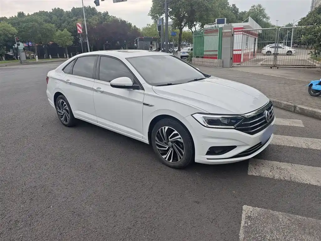 Volkswagen Sagitar 2021 280TSI DSG Surpassing Edition фото 8