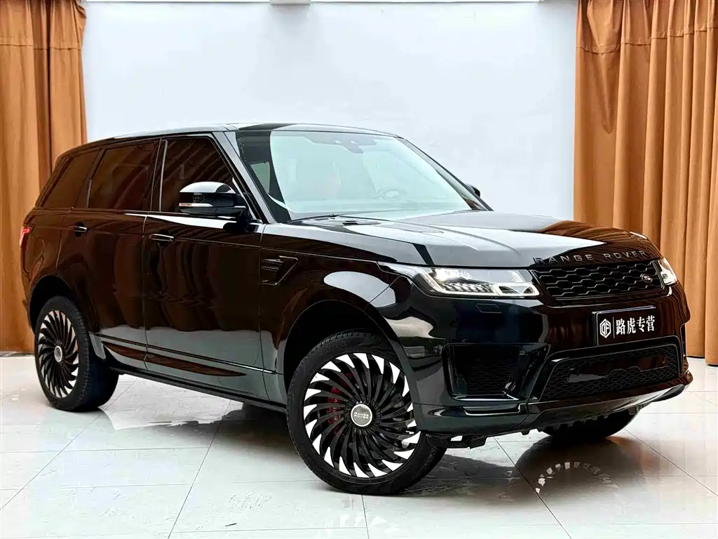 Land Rover Range Rover Sport 2021 3.0 L6 SE фото 3