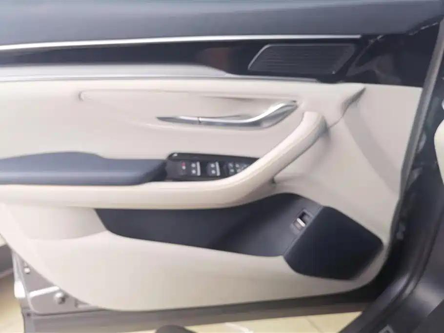 BYD Song PLUS PHEV 2023 Champion Edition DM-i 110KM Flagship PLUS фото 7