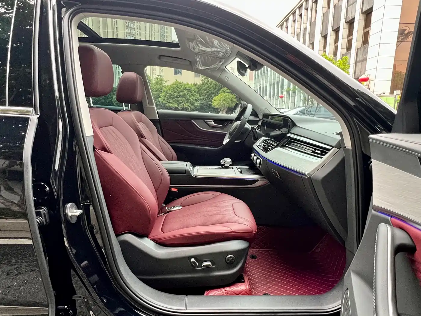 Hongqi HS5 2025 2.0T 2WD Mystic Shadow Edition фото 20