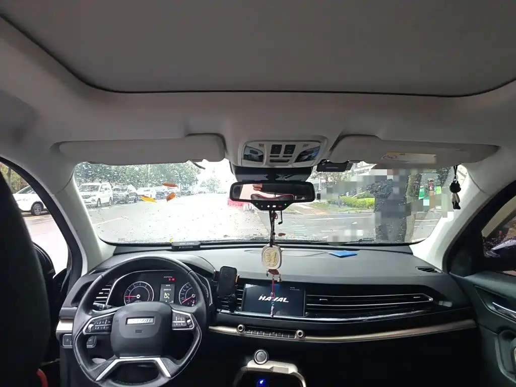 Photo 14 - Haval H6