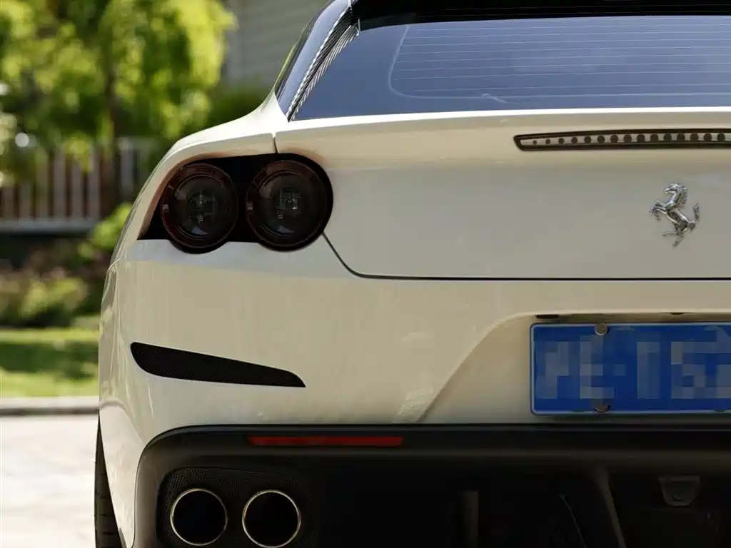 Ferrari GTC4Lusso 2019 2017 3.9T V8