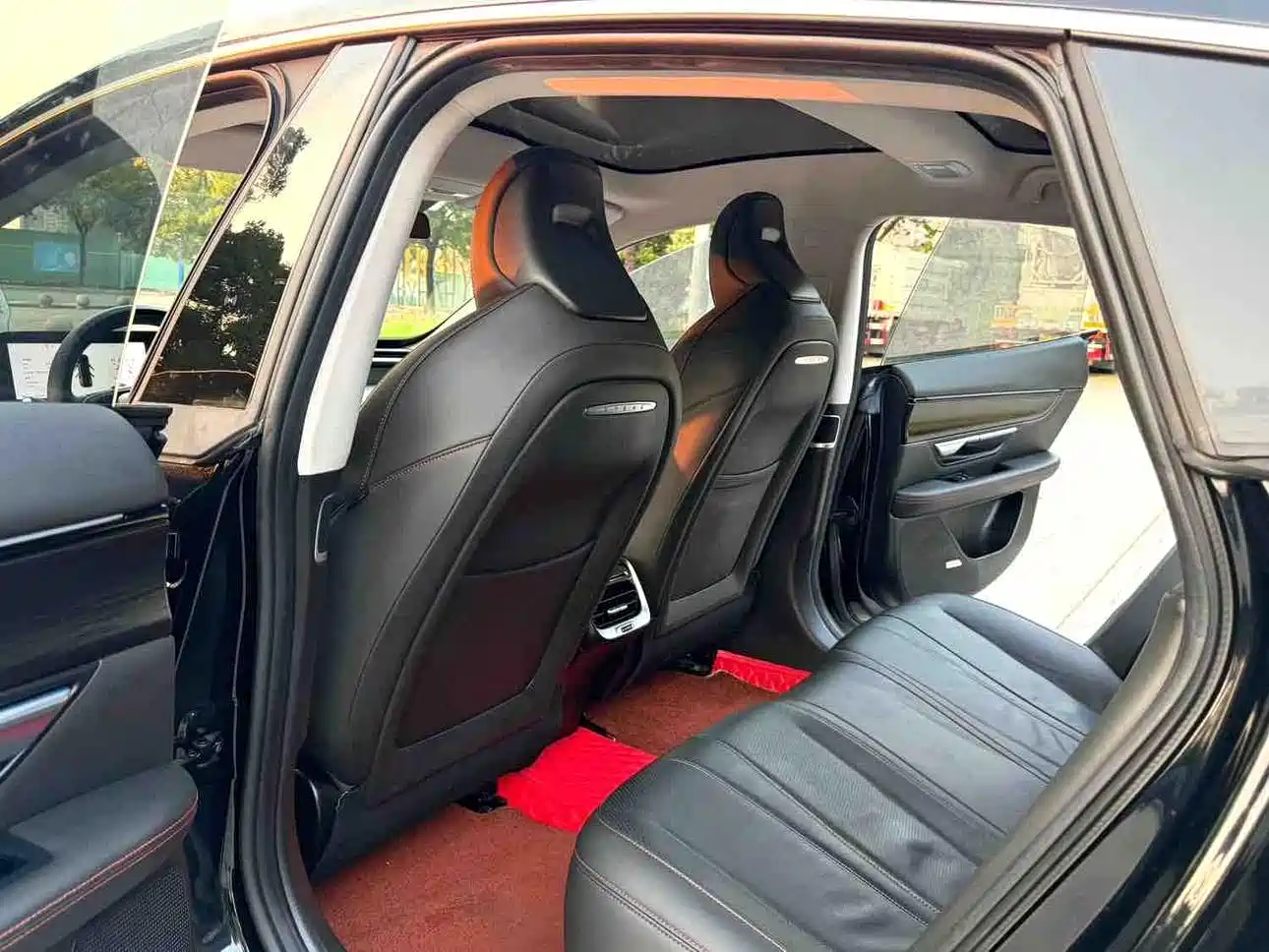 Фото 6 - XPeng P7