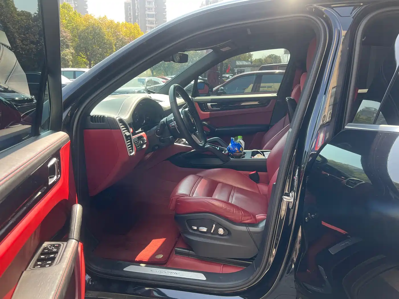 Porsche Cayenne New Energy 2021 Cayenne E-Hybrid 2.0T фото 3