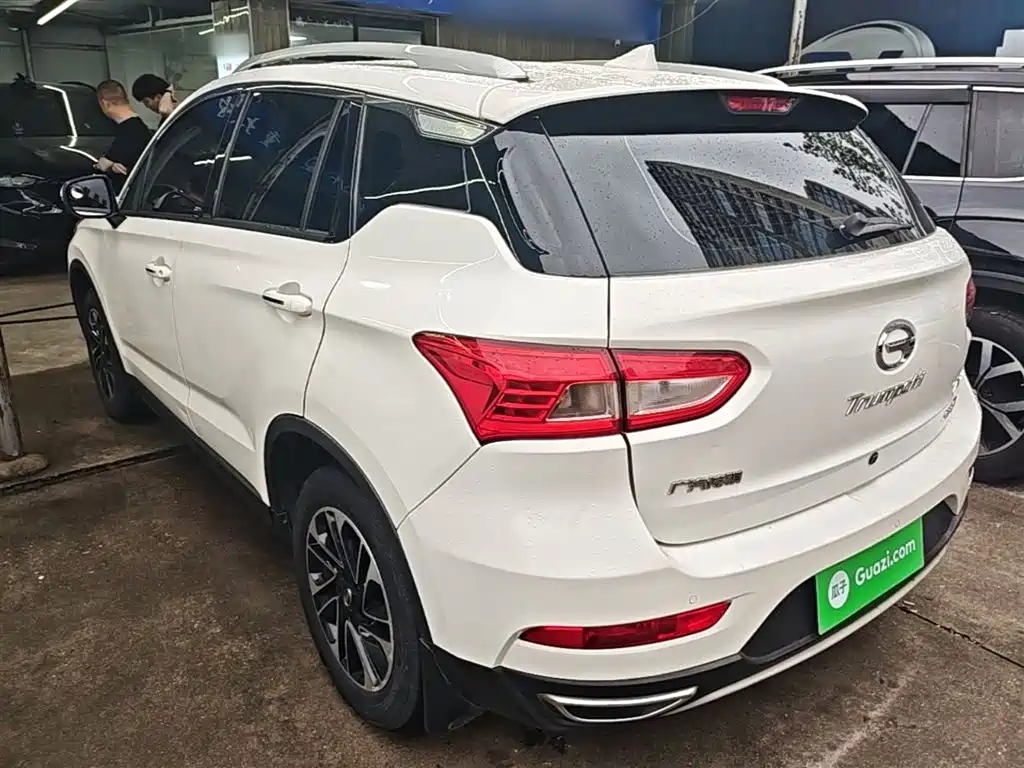 GAC Trumpchi Trumpchi GS4 2017 200T G-DCT 2WD Elite фото 5