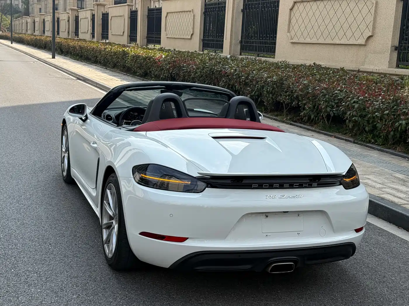 Porsche 718 2018 Boxster 2.0T фото 13