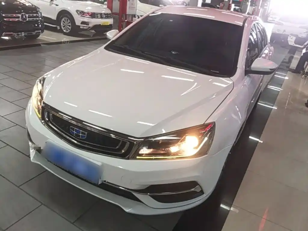 Фото 1 - Geely Emgrand
