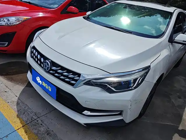  Venucia Venucia D60 2019 1.6L XL Manual Smart Connect Elite Edition