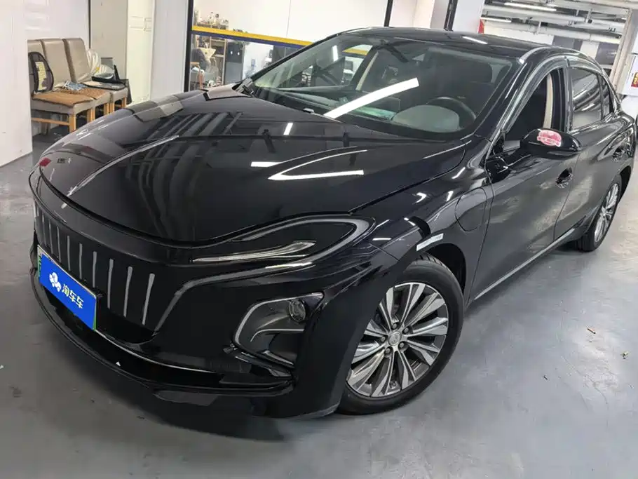 Hongqi E-QM5 2025 2024 500km Travel Edition