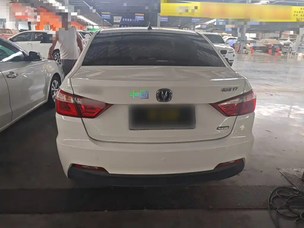 Changan Yuexiang V7 2017 2016 1.6L Auto Joy Version China V