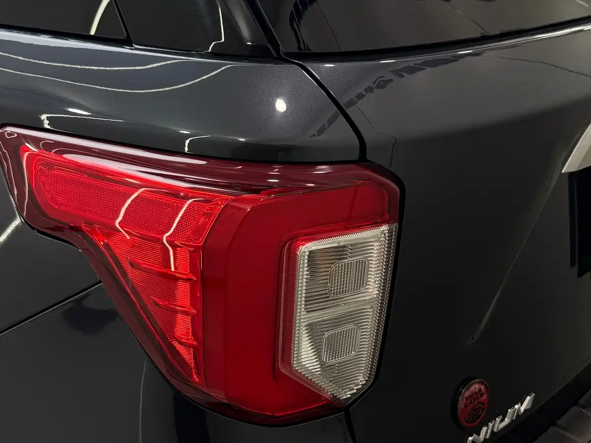 Ford Explorer 2020 EcoBoost 285 AWD Titanium Edition 7-Seater фото 10
