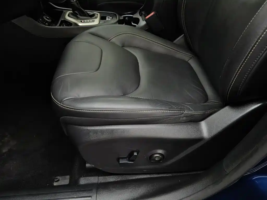 Jeep Cherokee 2018 2016 2.4L Leading Smart Edition