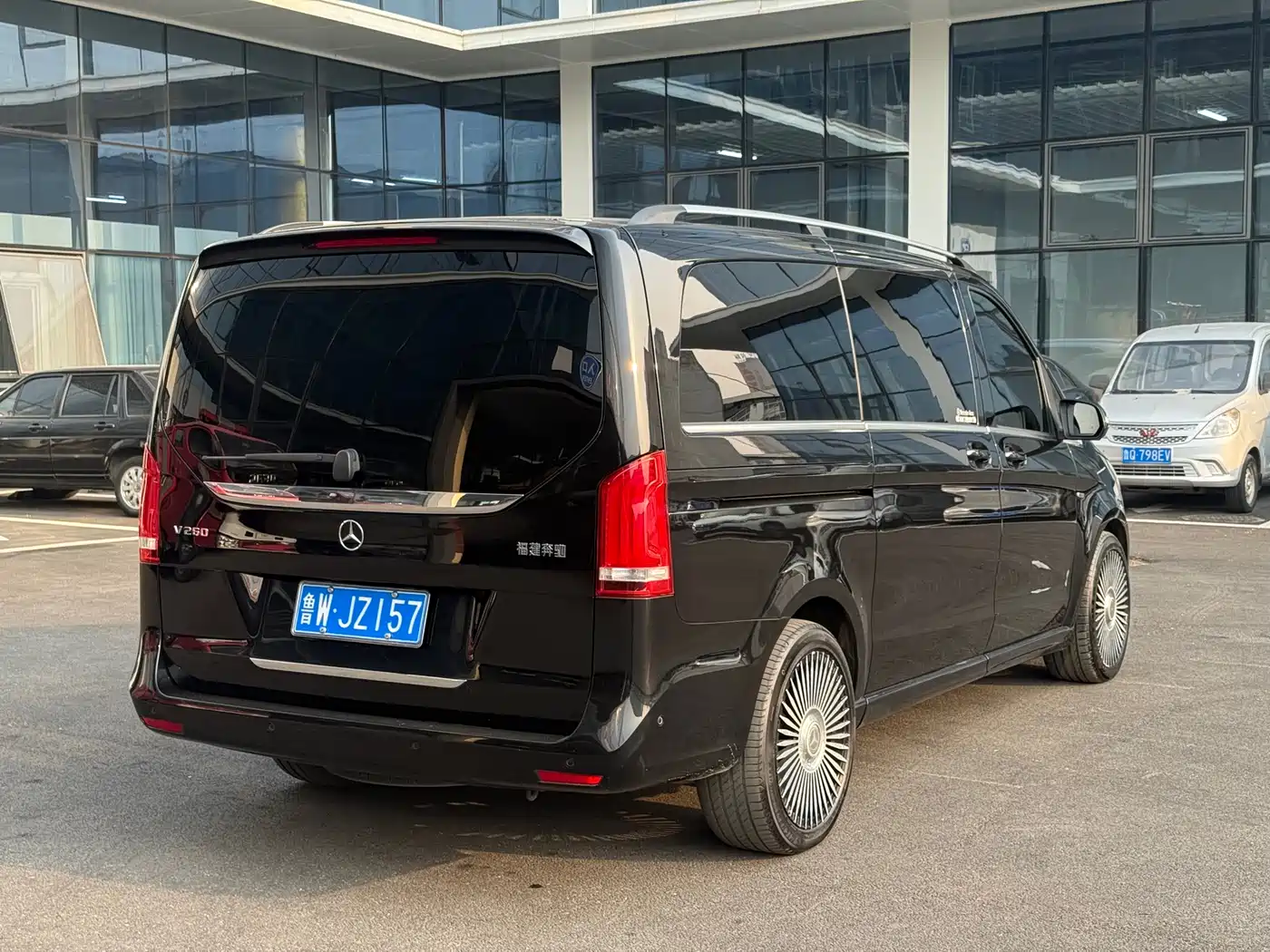 Mercedes-Benz V-Class 2020 V 260 Luxury Edition фото 5