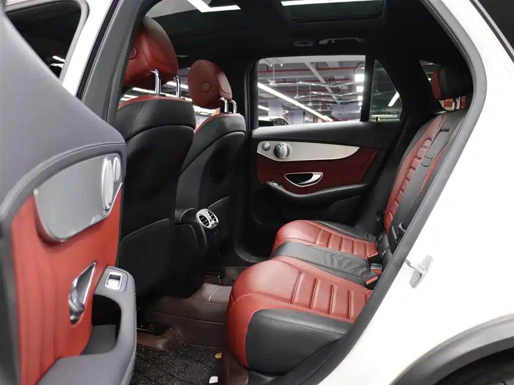 MERCEDES-BENZ GLC AMG