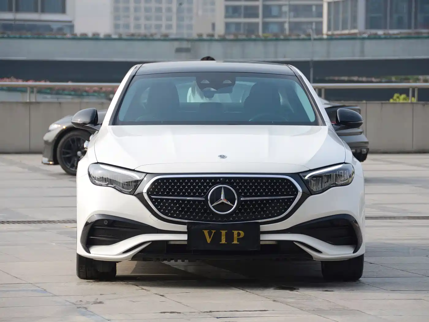 MERCEDES-BENZ E-CLASS (IMPORTED)