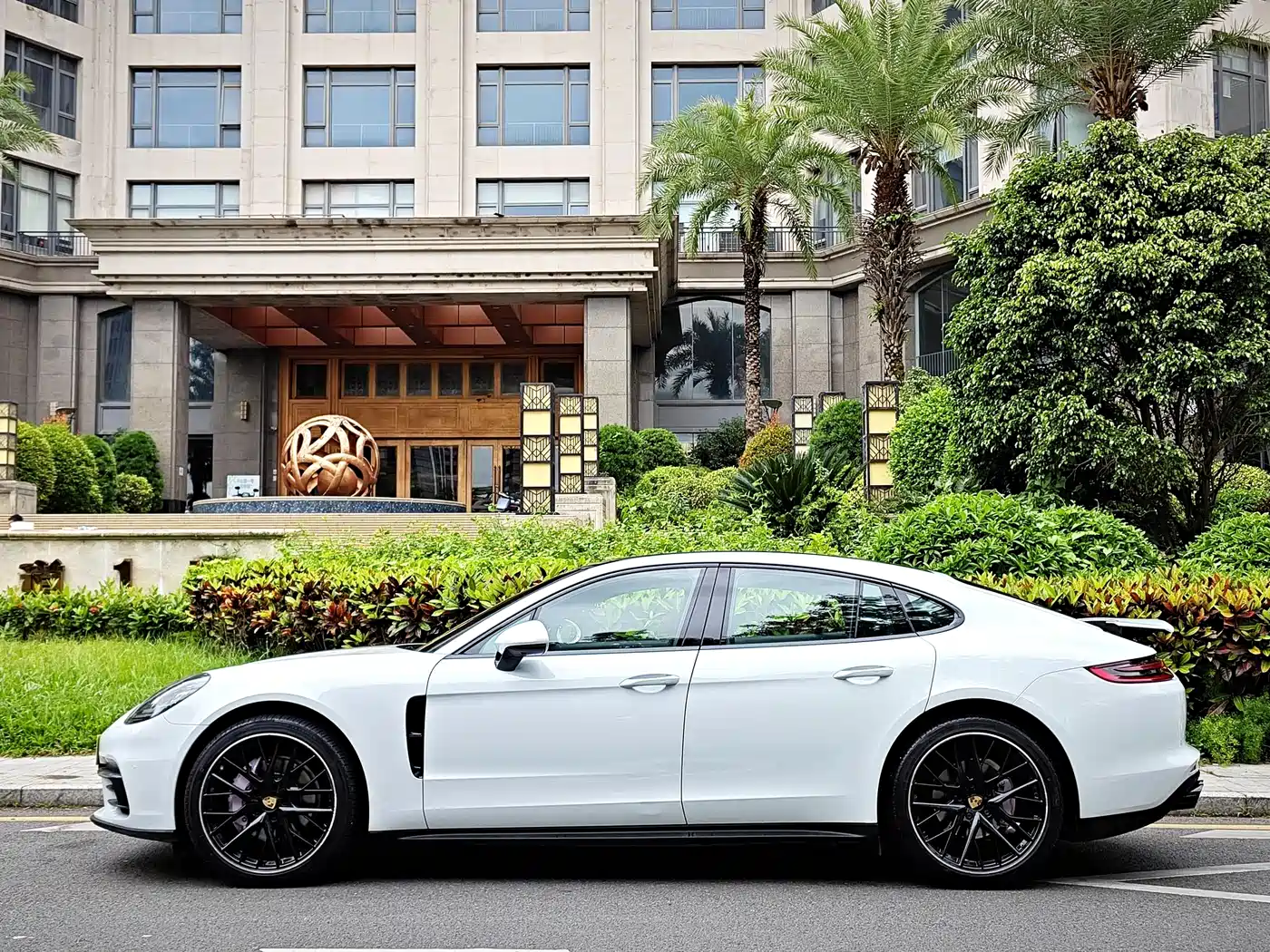 Porsche Panamera 2019 Panamera 2.9T фото 23