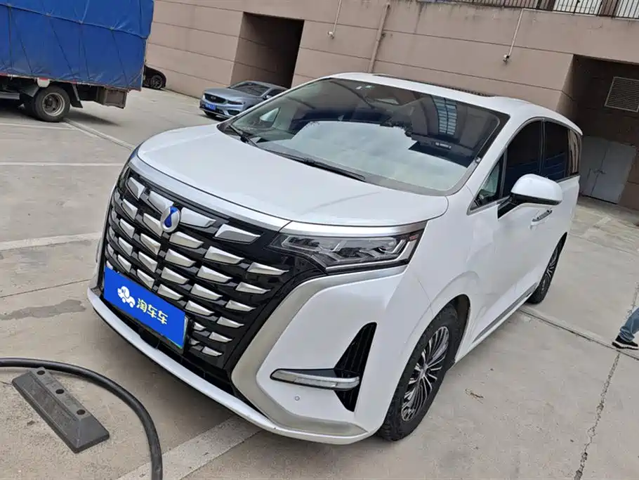 Denza D9 2022 DM-i 970 All-Wheel Drive Honor Edition