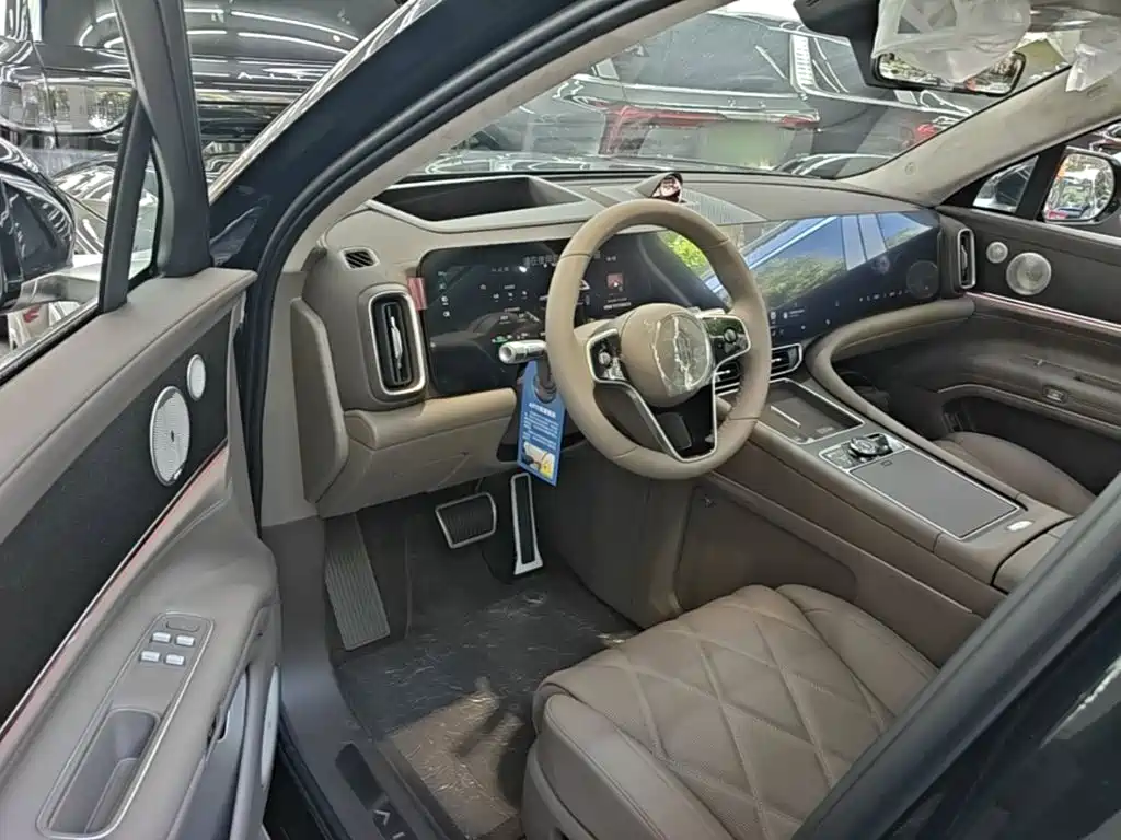 AITO Wenjie AITO M9 2026 2025 Extended Range Ultra 52kWh 6-Seater