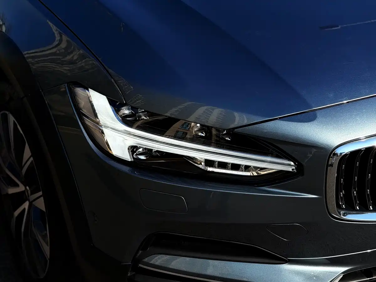 Volvo V90 2018 2017 Cross Country T5 AWD Smart Edition
