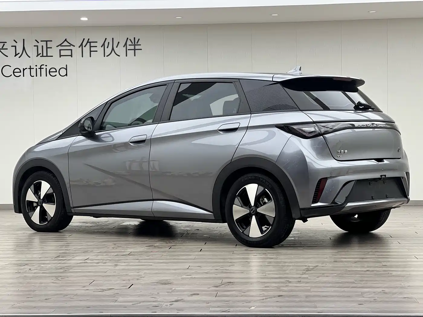 BYD Dolphin 2023 420km Fashion Edition фото 6